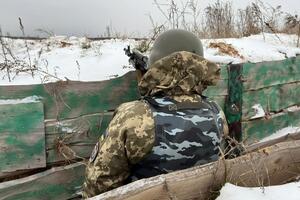 Прильоти українські військові зафіксували поблизу населеного пункту Бачівськ