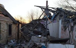 Российские захватчики регулярно бьют по населенным пунктам Донецкой области