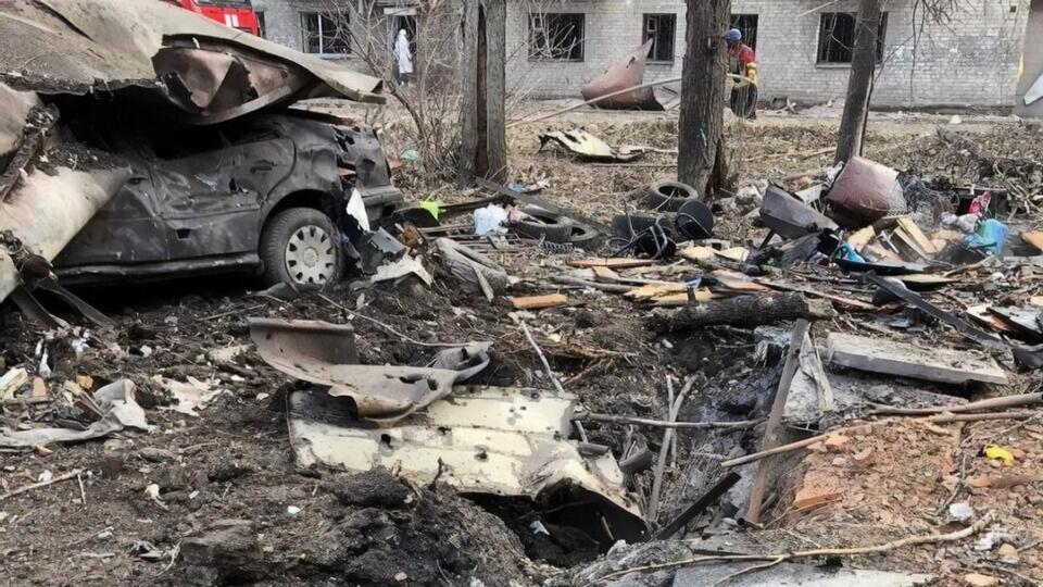 Костянтинівка "відносно віддалена від лінії фронту", але однаково постійно зазнає російських обстрілів, зазначають в ОВА