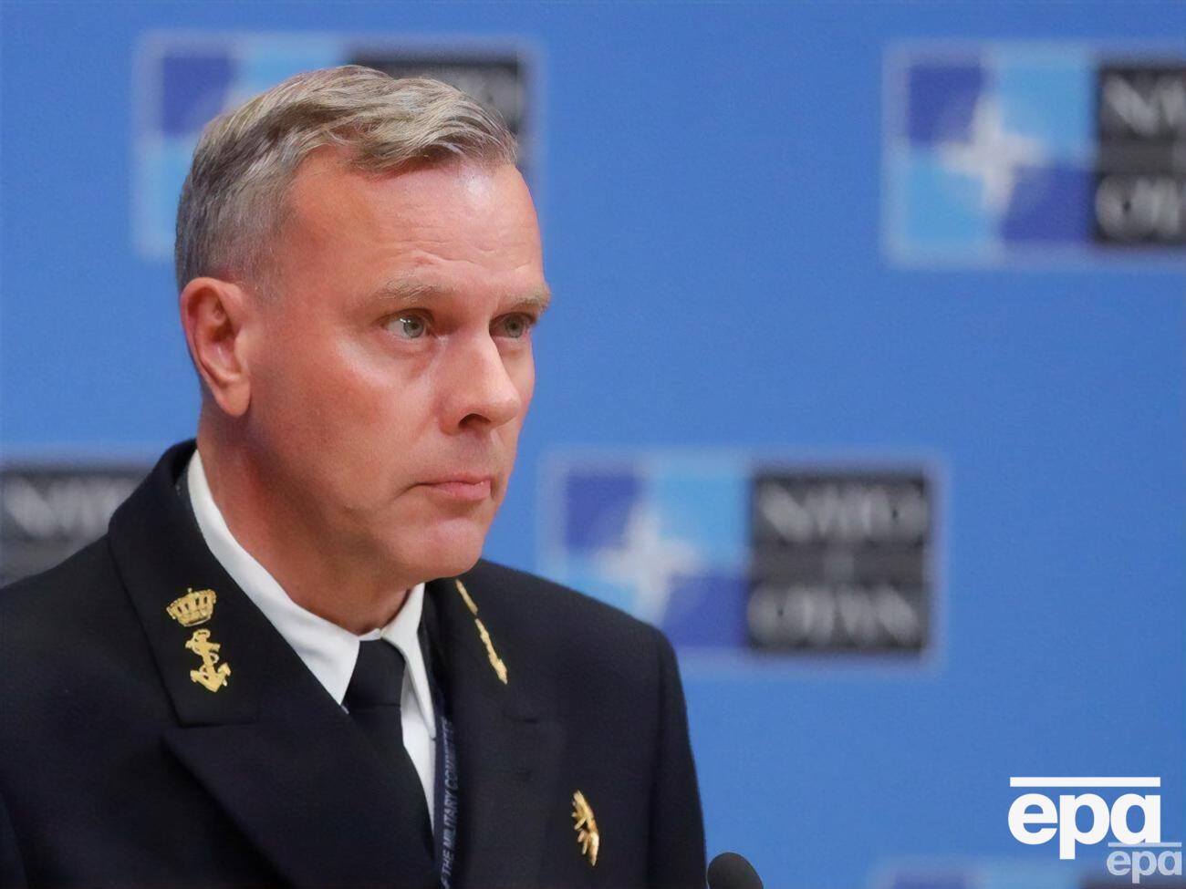 Приоритетом НАТО должно быть перевооружение, заявил Бауэр