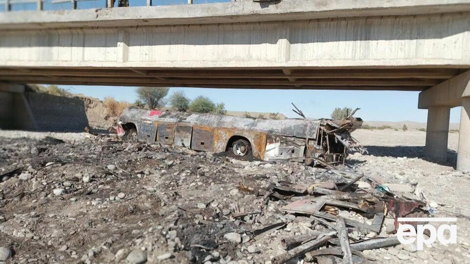 В автобусе было 48 пассажиров