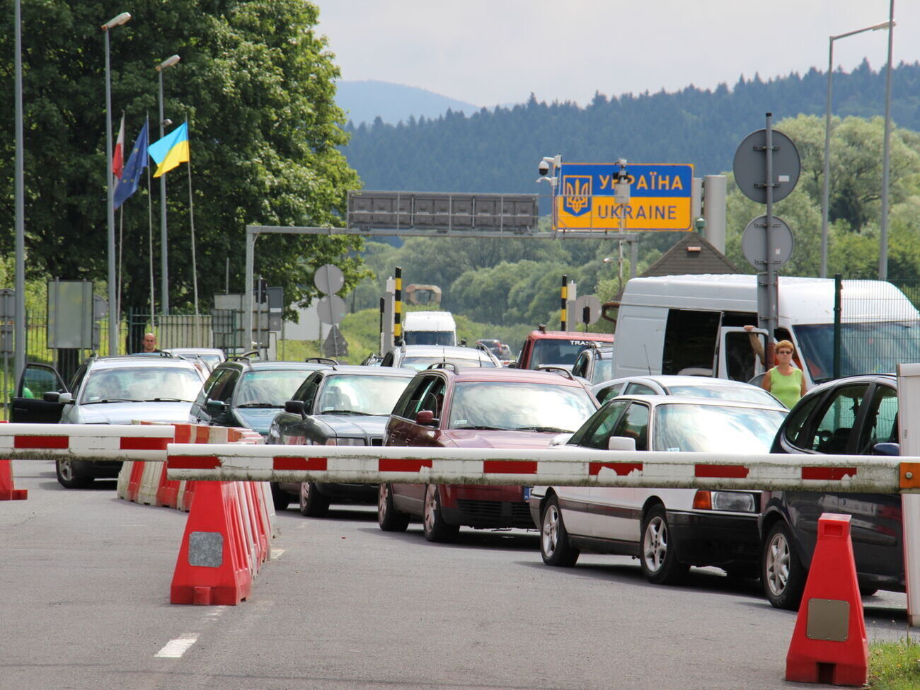 Зеленський заявляв, що держпосадовцям більше не вдасться їздити за кордон на відпочинок або з іншою особистою метою
