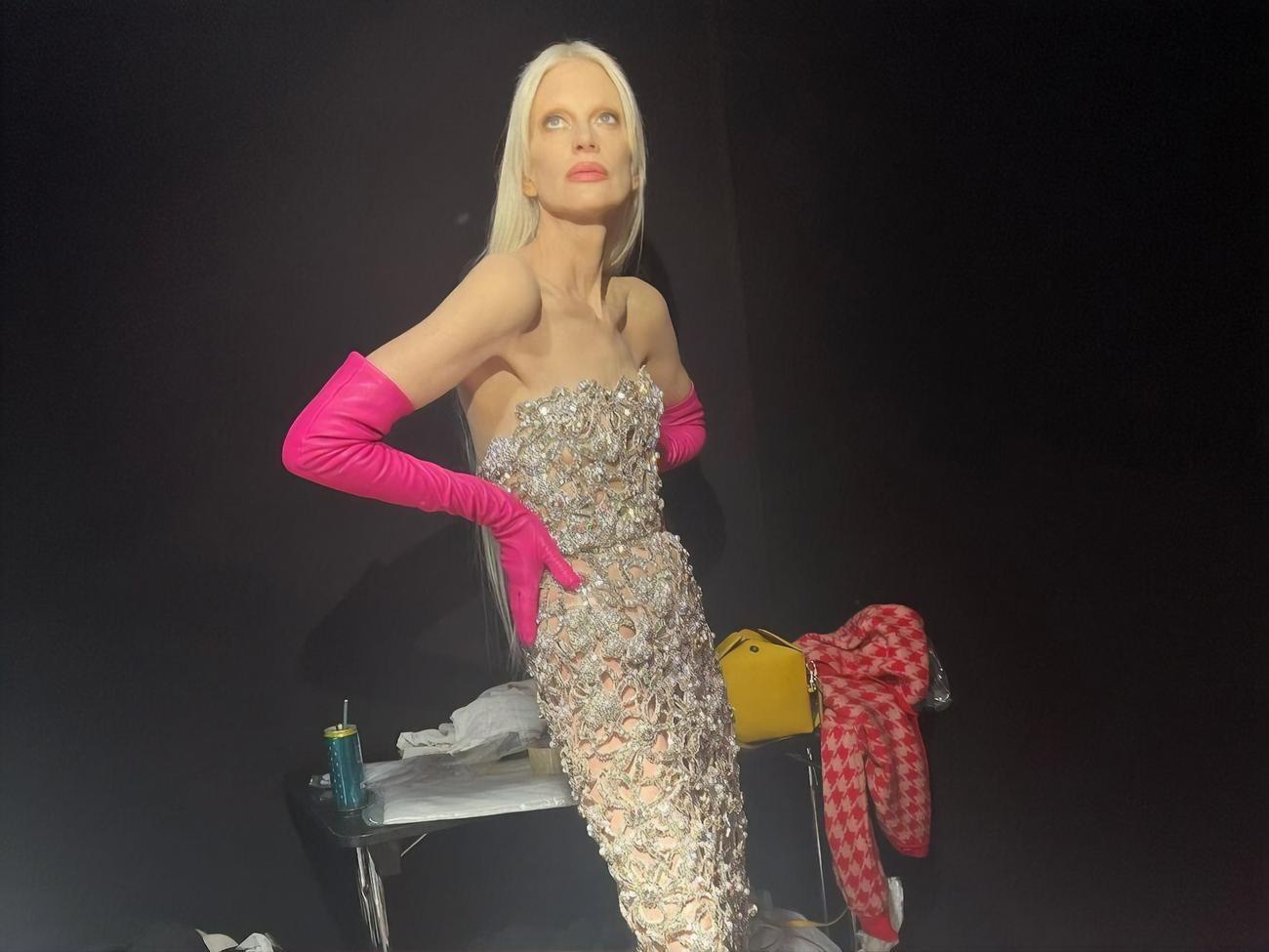 Макменамі народилася 1966 року у США