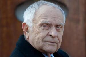 Павлычко будут помнить не только как поэта, но и как государственного деятеля, убежден Зеленский