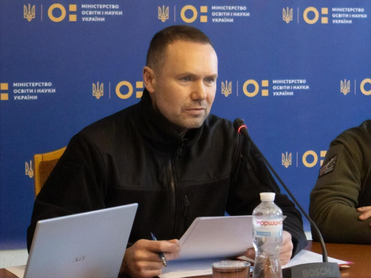 По словам Шкарлета, в начале полномасштабного вторжения РФ в других странах находилось 650&ndash;690 тыс. украинских детей до 18 лет