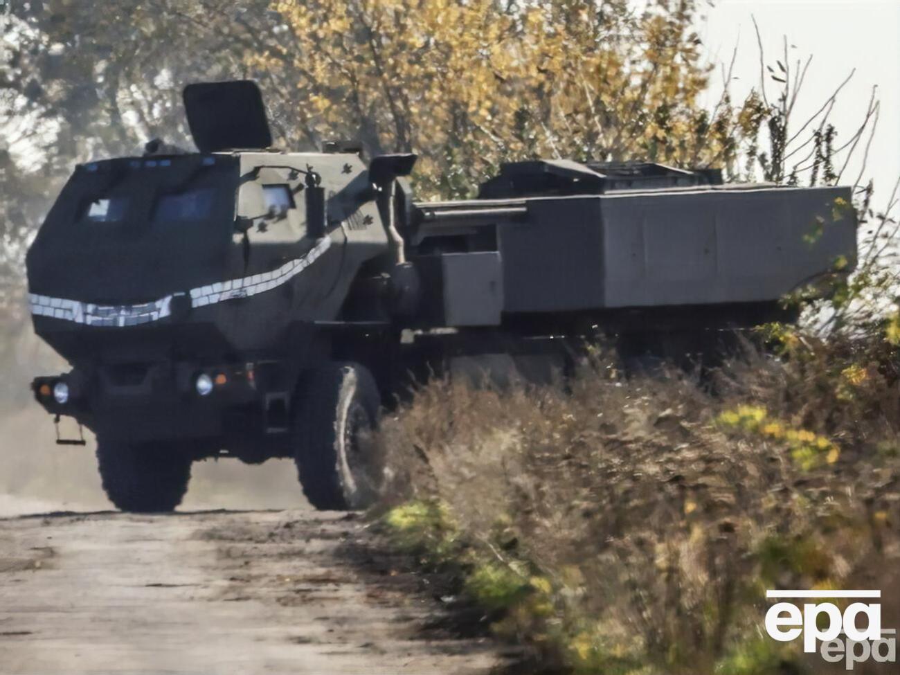 Після надання американських РСЗВ HIMARS ЗСУ знищили низку складів боєприпасів загарбників, а також казарми, де розміщувалися російські військові