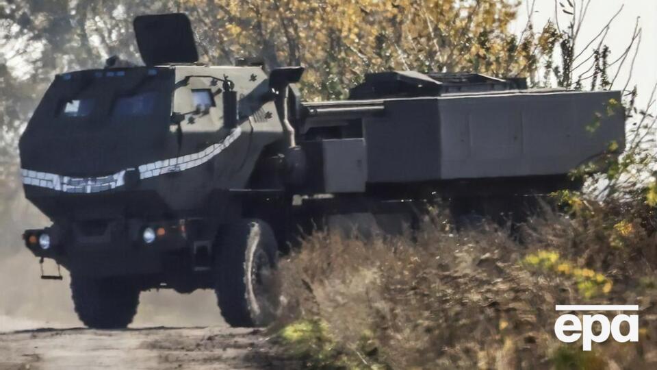 После получения американских РСЗО HIMARS ВСУ уничтожили ряд складов боеприпасов захватчиков, а также казармы, где размещались российские военные