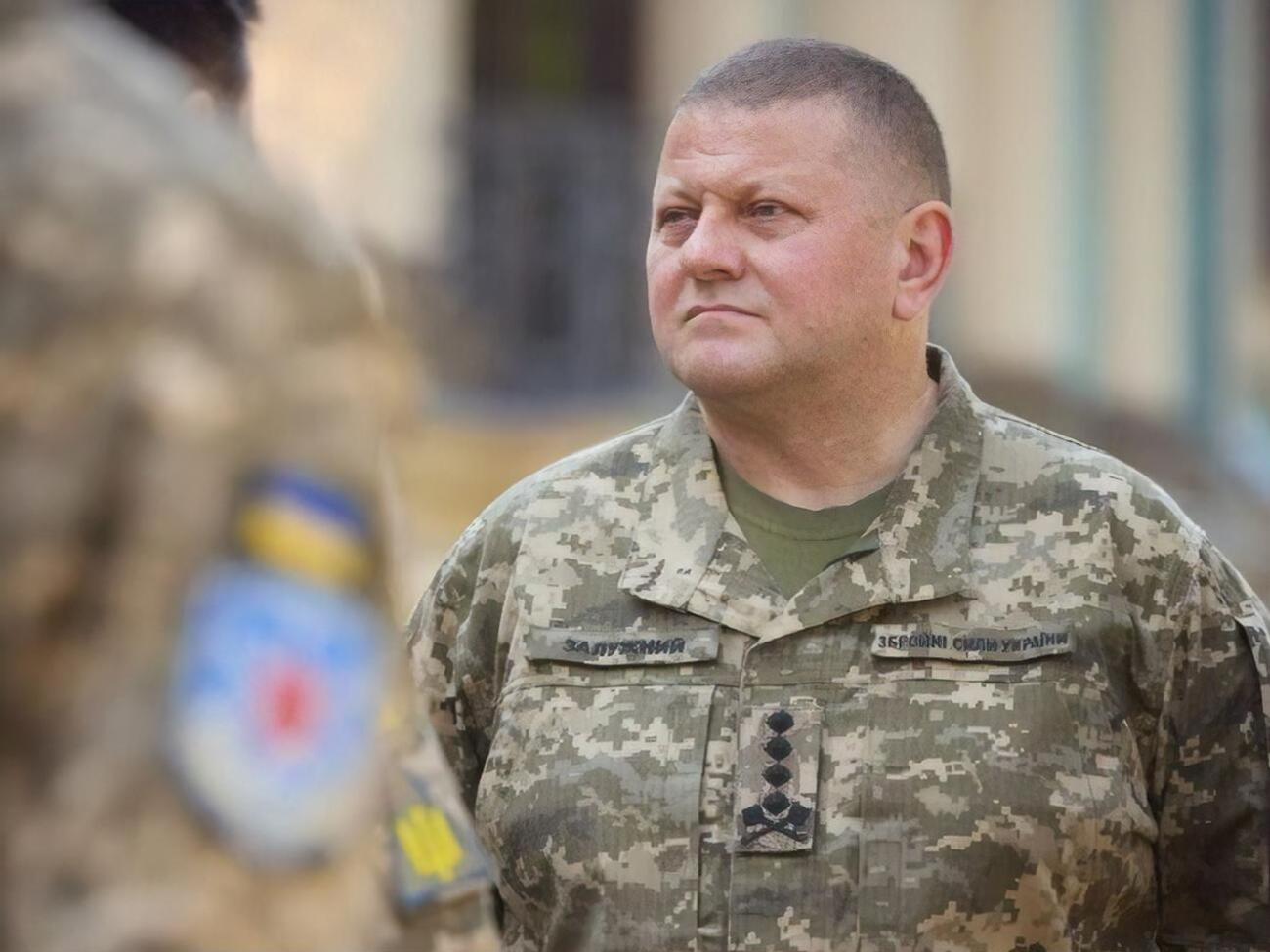 Залужний повідомив, що на донецькому напрямку українські військові продовжують контрнаступальні дії