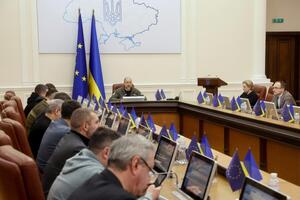 Усі податки, які сплачують громадяни й бізнес, спрямують саме на оборону й безпеку України, зазначив на засіданні Кабміну Шмигаль