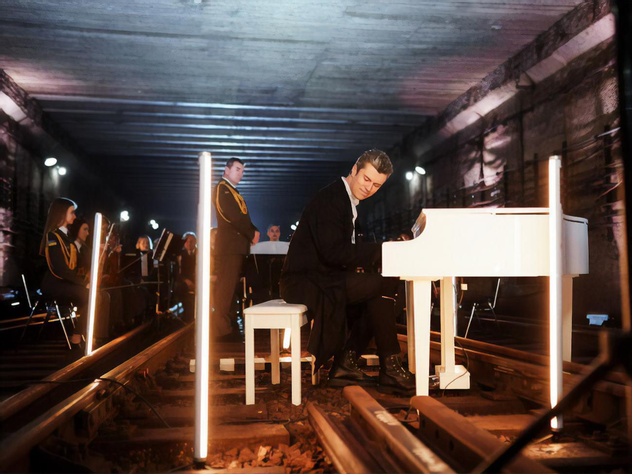 Хмара:&nbsp;Музыкой мы можем приближать нашу победу также