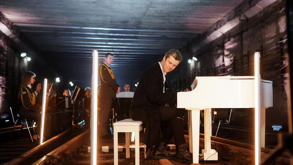 Хмара: Музыкой мы можем приближать нашу победу также