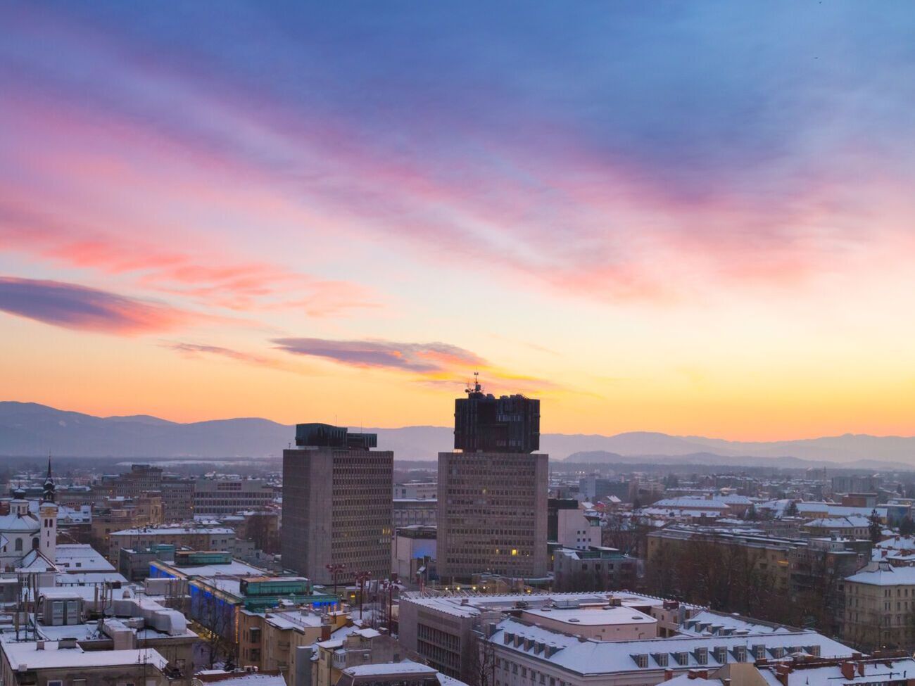 По данным СМИ, задержанные в Любляне иностранцы работали на ГРУ