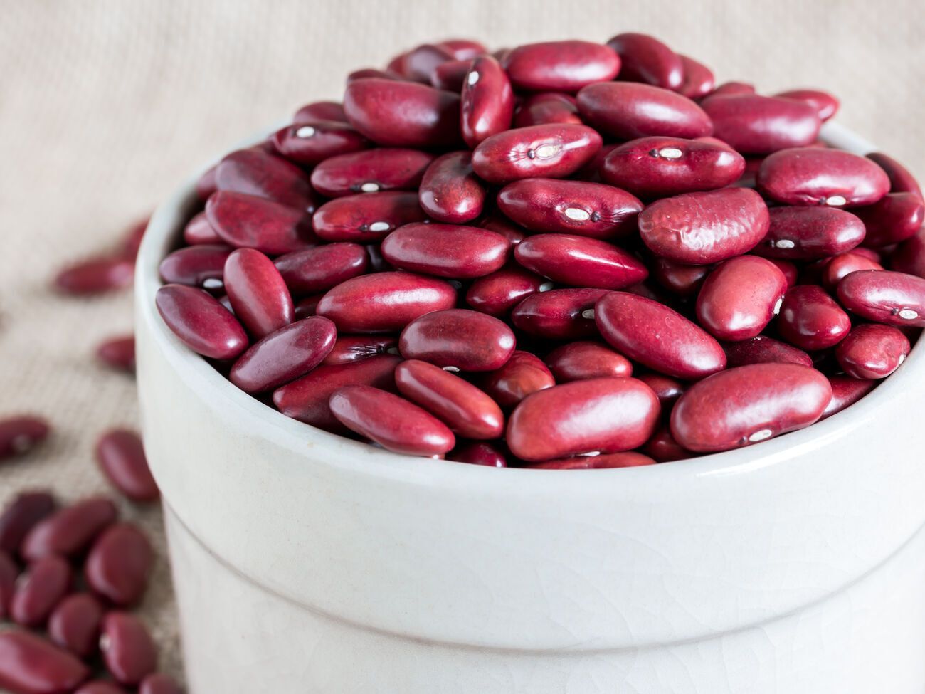 Клопотенко рекомендує подавати печену квасолю разом із соусом тартар