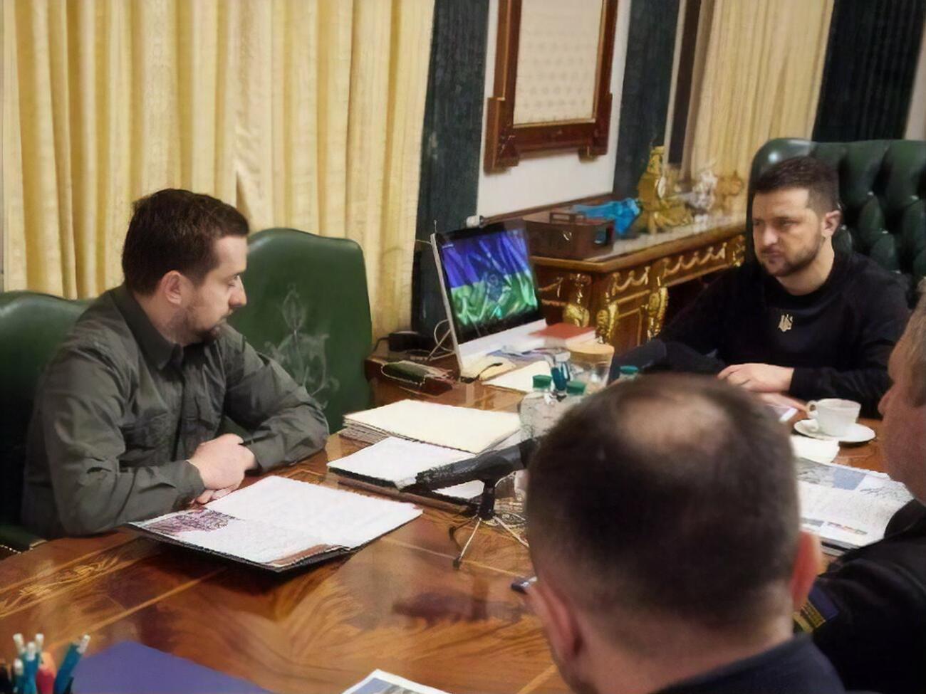 Тимошенка (на фото зліва) звільнили 24 січня