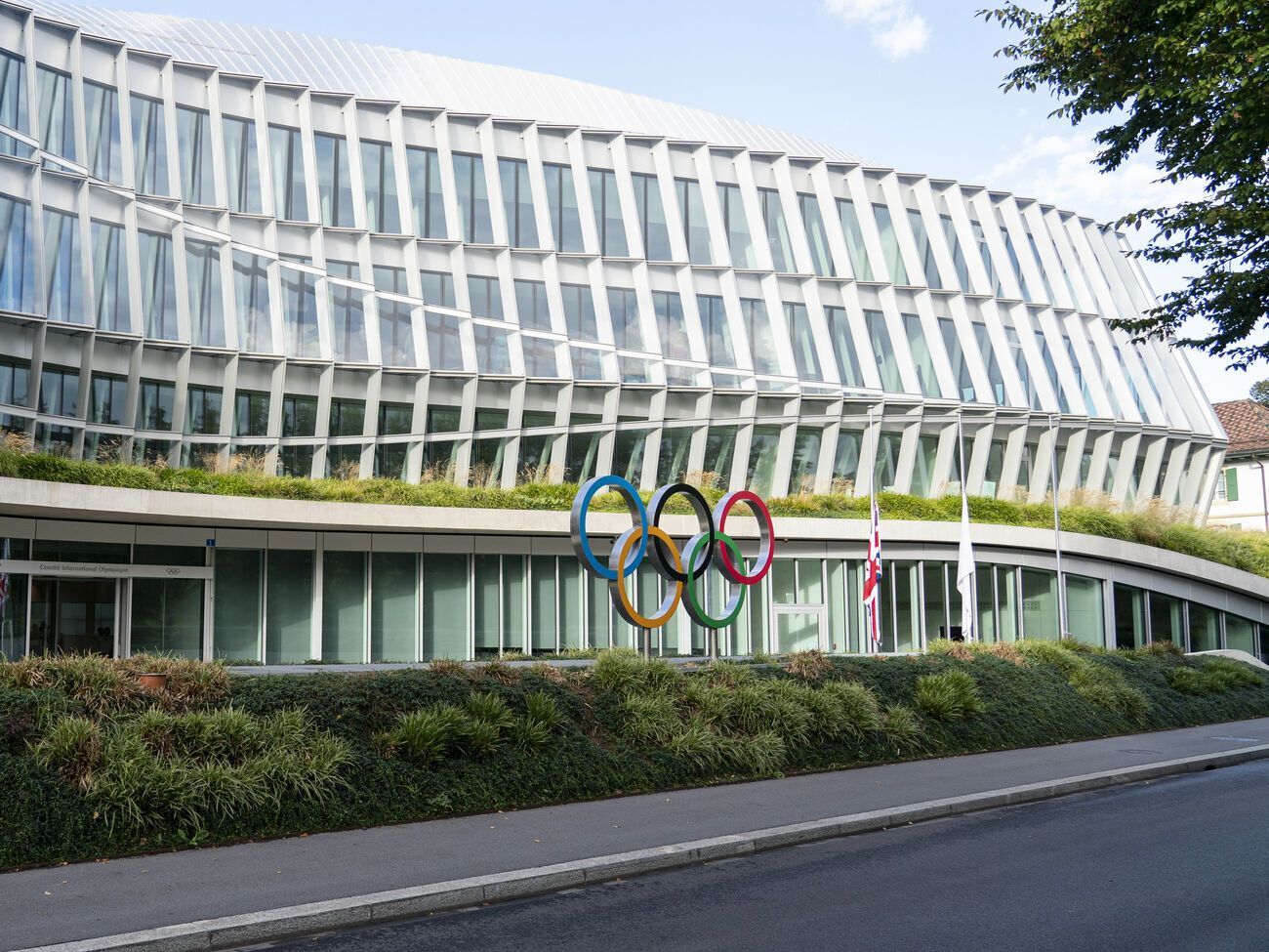 Пытаясь вернуть российских спортсменов на международные соревнования,&nbsp;МОК "продвигает человеконенавистническую политику РФ", отметили в ОПУ