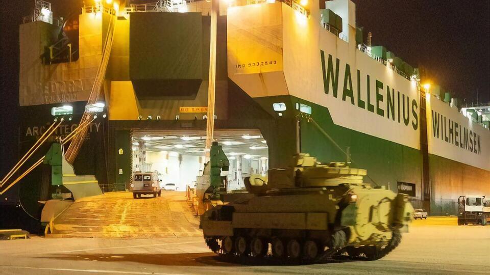 США отправили в Украину первую партию Bradley
