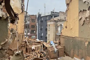 Російська ракета С-300 влучила в житлову чотириповерхівку