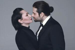 В конце января 2015 года David Axelrod и Мозговая поженились, а в феврале того же года у них родилась дочь