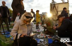 Українцям потрібна техніка, щоб залишатися на зв'язку, кажуть ініціатори проєкту