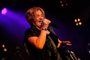 Песня "Коханий", которую исполнила Саша Белина, была написана в 1999 году