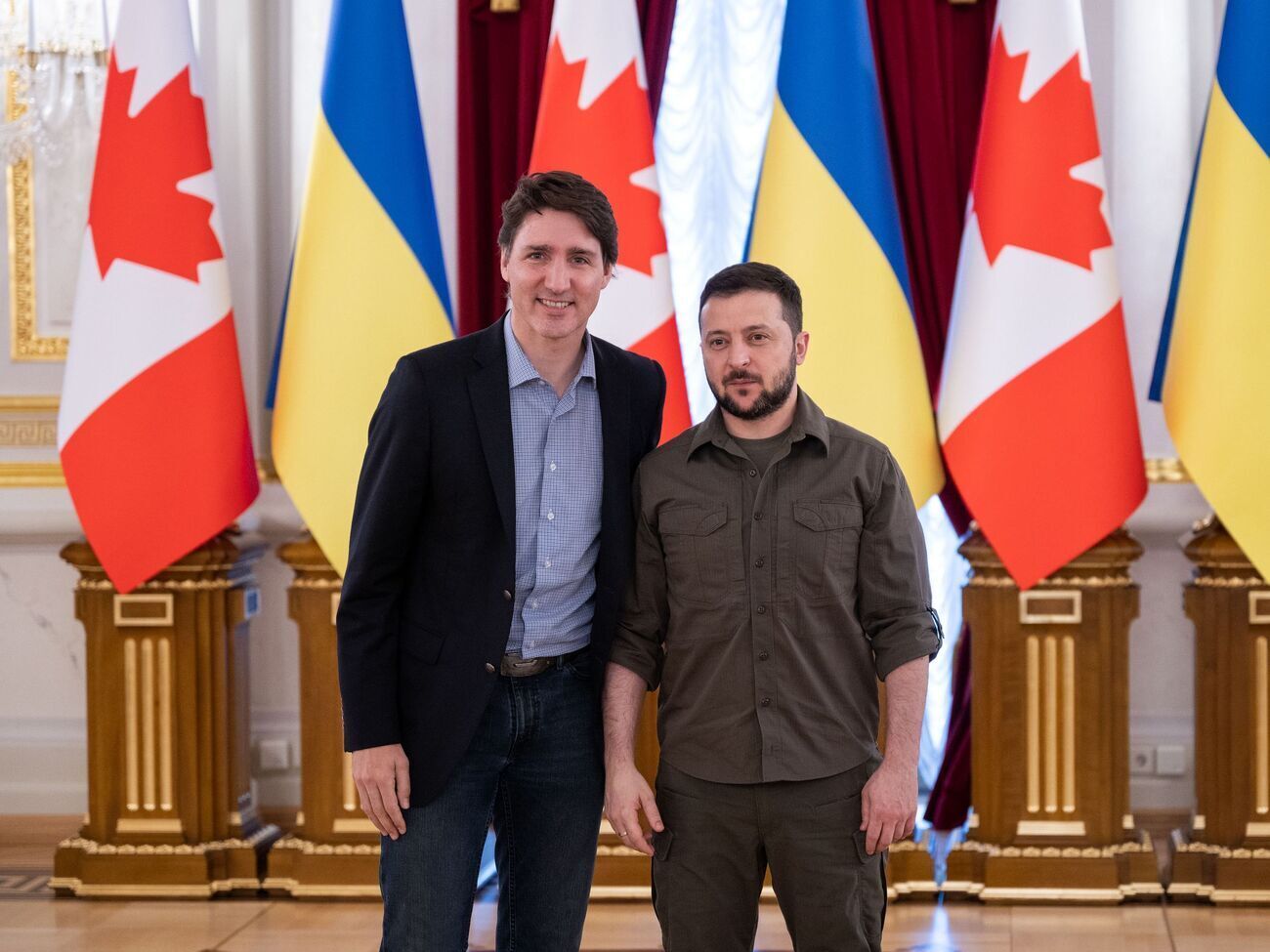 Трюдо 3 января заверил Зеленского, что Канада продолжит поддерживать Украину столько, сколько потребуется