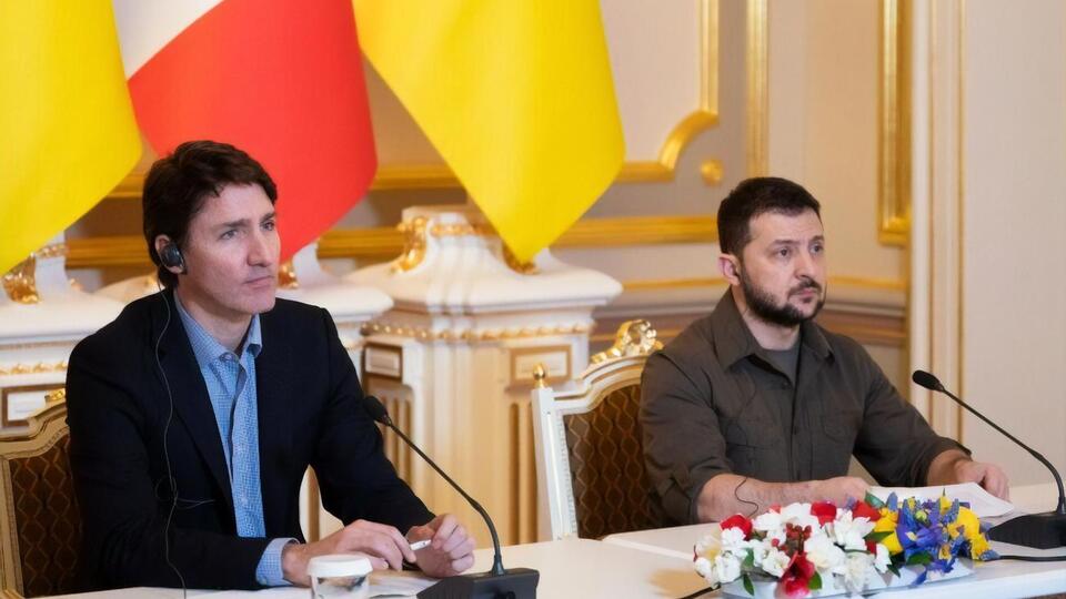 Трюдо и Зеленский обсудили военные, гуманитарные и финансовые потребности Украины, отмечается на сайте премьера Канады