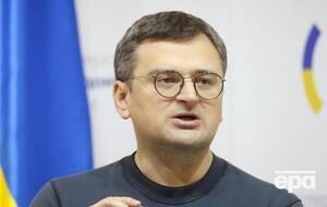 МОК хочет нацепить на россиян белый флаг, но он уже запятнан кровью, отметил Кулеба