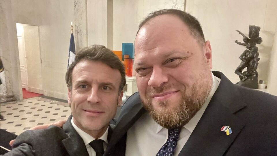 Макрон и Стефанчук обсудили формулу мира Зеленского
