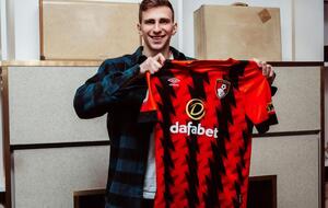 Забарный подписал контракт с "Борнмутом" на пять с половиной лет