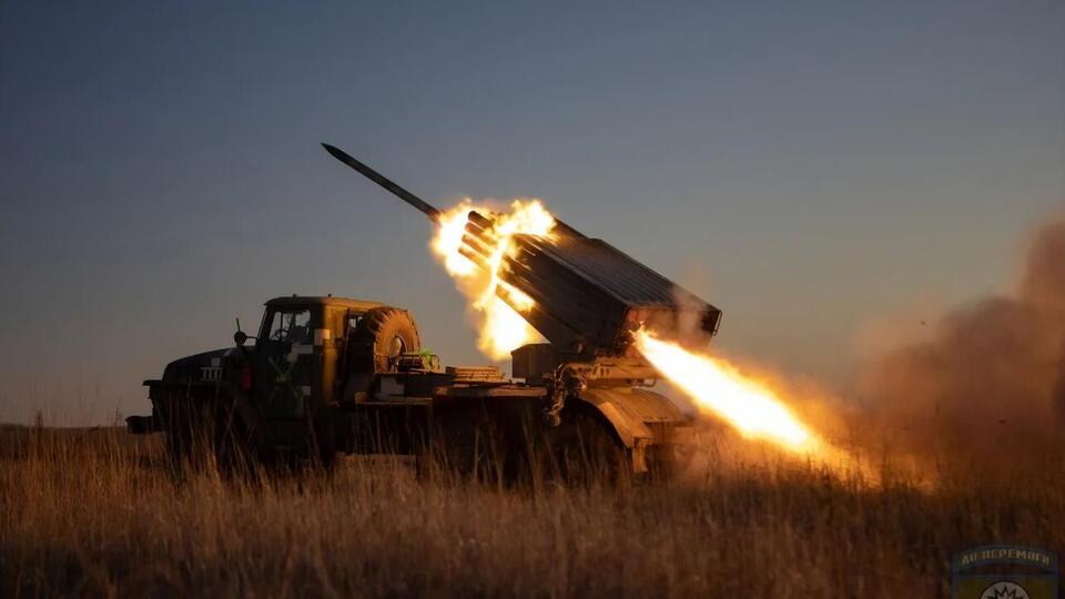 Минулої доби українська артилерія й ракетні війська уразили два пункти управління, п'ять районів зосередження живої сили та військової техніки, склад боєприпасів і пункт управління БПЛА окупантів