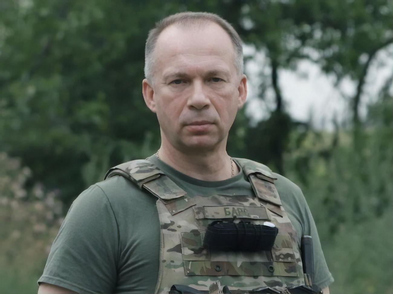 Сирський: Штурми наших позицій тривали і в новорічну ніч, а в перші три дні нового року інтенсивність бойових дій зростала