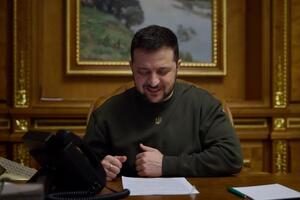 Зеленський обговорив ситуацію в Україні з Макроном