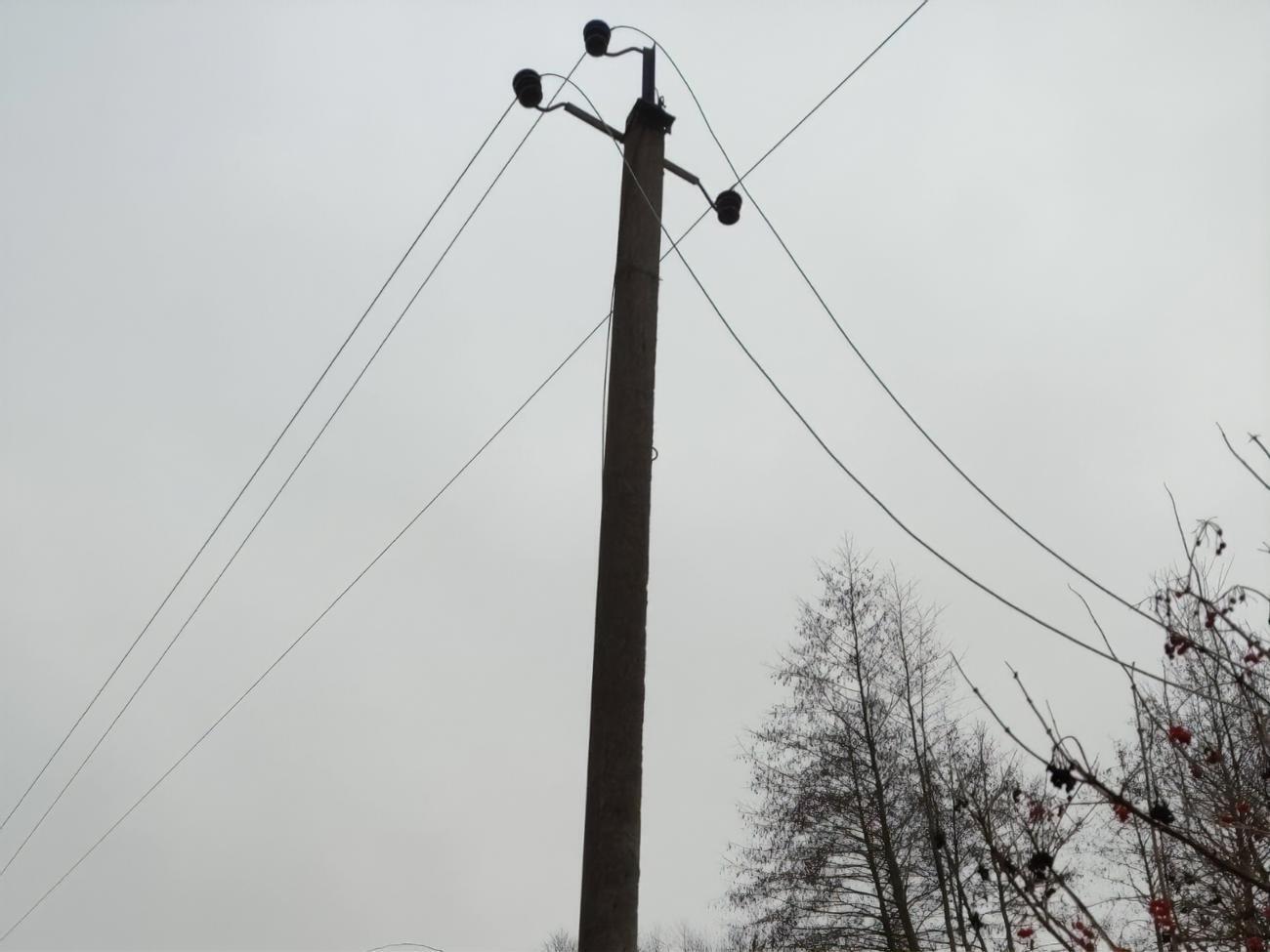 Окупанти пошкодили дві електролінії у Білопільській та Зноб-Новгородській громадах, зазначив Живицький