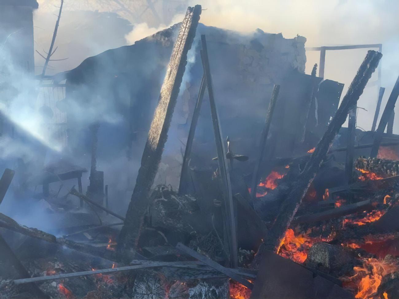 Російські війська увечері 4 січня обстріляли Курахове