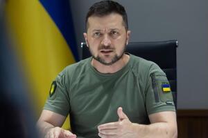 Зеленський (на фото) подякував президенту Франції Макрону за лідерство у наданні Україні бронетехніки