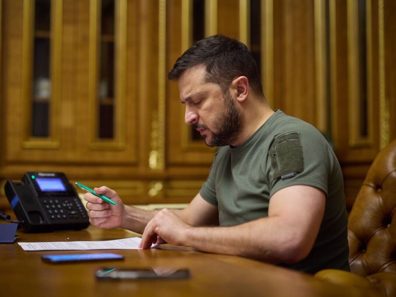 Зеленський (на фото) повідомив, що ознайомив Фредеріксен із ситуацією на фронті