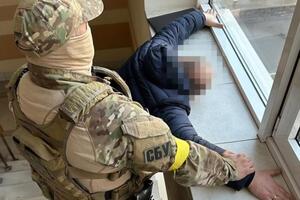 Затриманого повідомили про підозру за двома статтями Кримінального кодексу