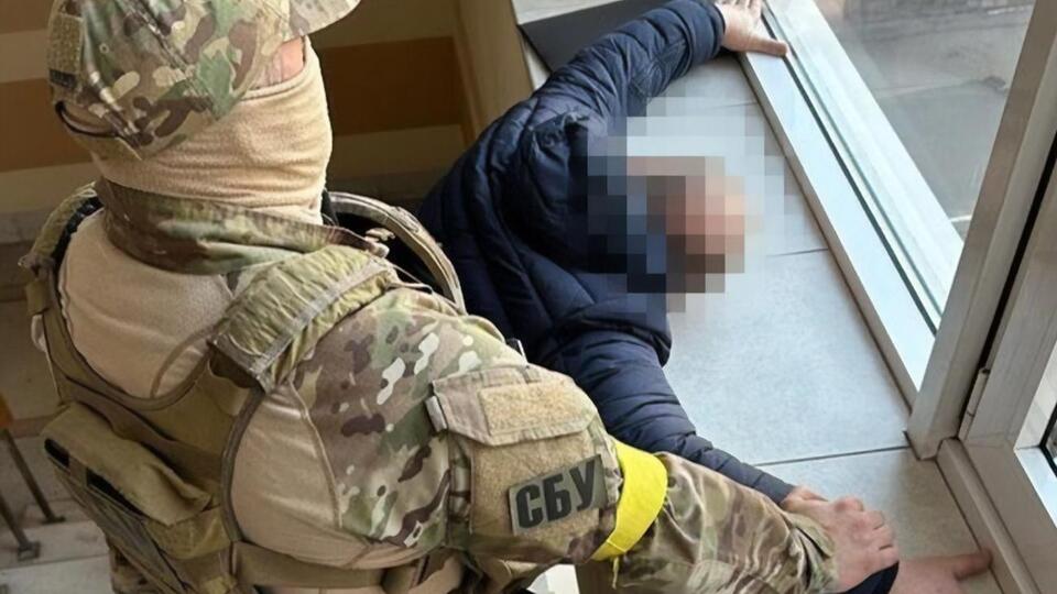 Затриманого повідомили про підозру за двома статтями Кримінального кодексу