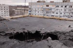 По словам Старуха, под плотным артиллерийским обстрелом врага вновь оказались города Орехов и Степногорск