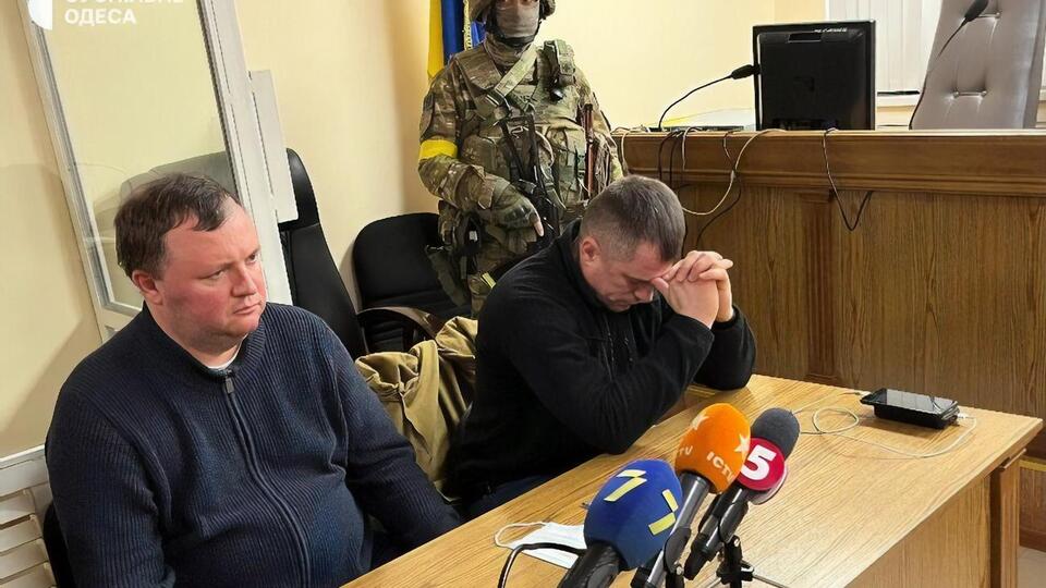 Муратову (на фото він ліворуч) призначили запобіжний захід з альтернативою застави