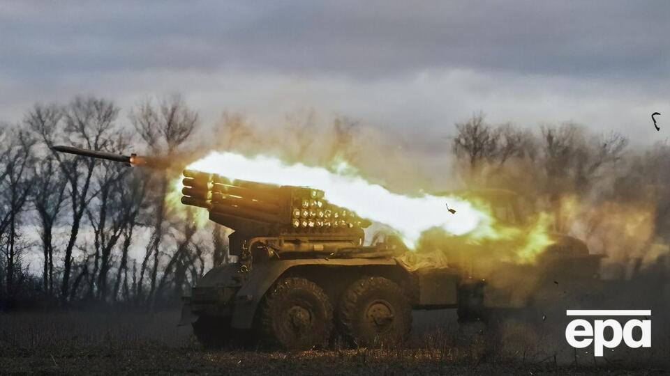 За последние сутки украинские защитники уничтожили 23 российских танка, вертолет и самолет