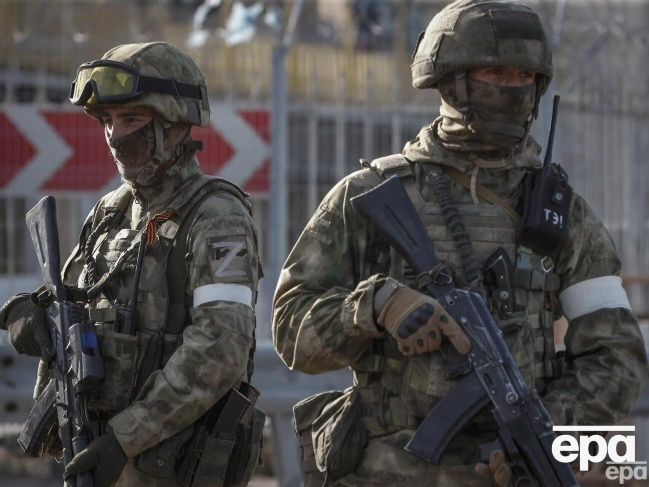 Оккупанты проводят рейды по торговым точкам в Каховке, пытаясь запретить оборот гривны, сообщили в Генштабе ВСУ