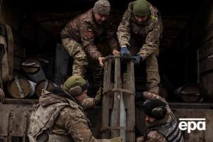 Подоляк отметил, что украинские военные уже эффективно уничтожают инфраструктуру врага, прежде всего в тылу
