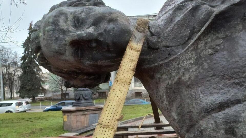 Пам'ятник перенесуть на територію комунального підприємства "Зооконтроль", заявляли у міськраді Дніпра
