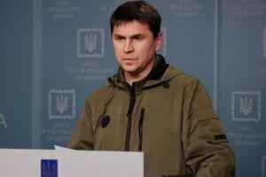 Подоляк: Захід стоїть поруч з Україною, що захищає свободу від російських убивць