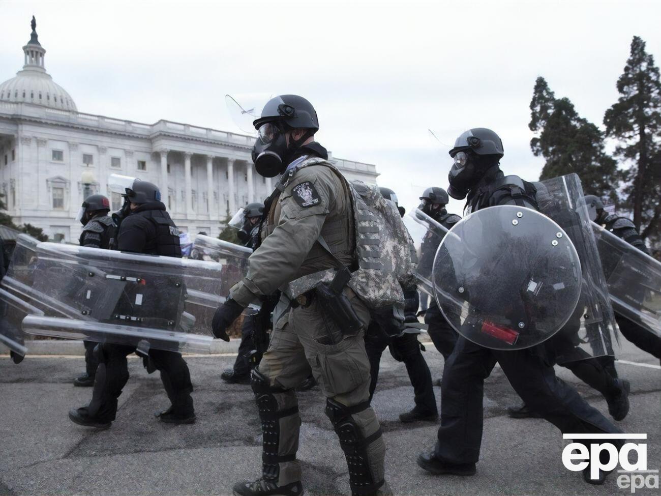В результате штурма Капитолия погибло пять человек