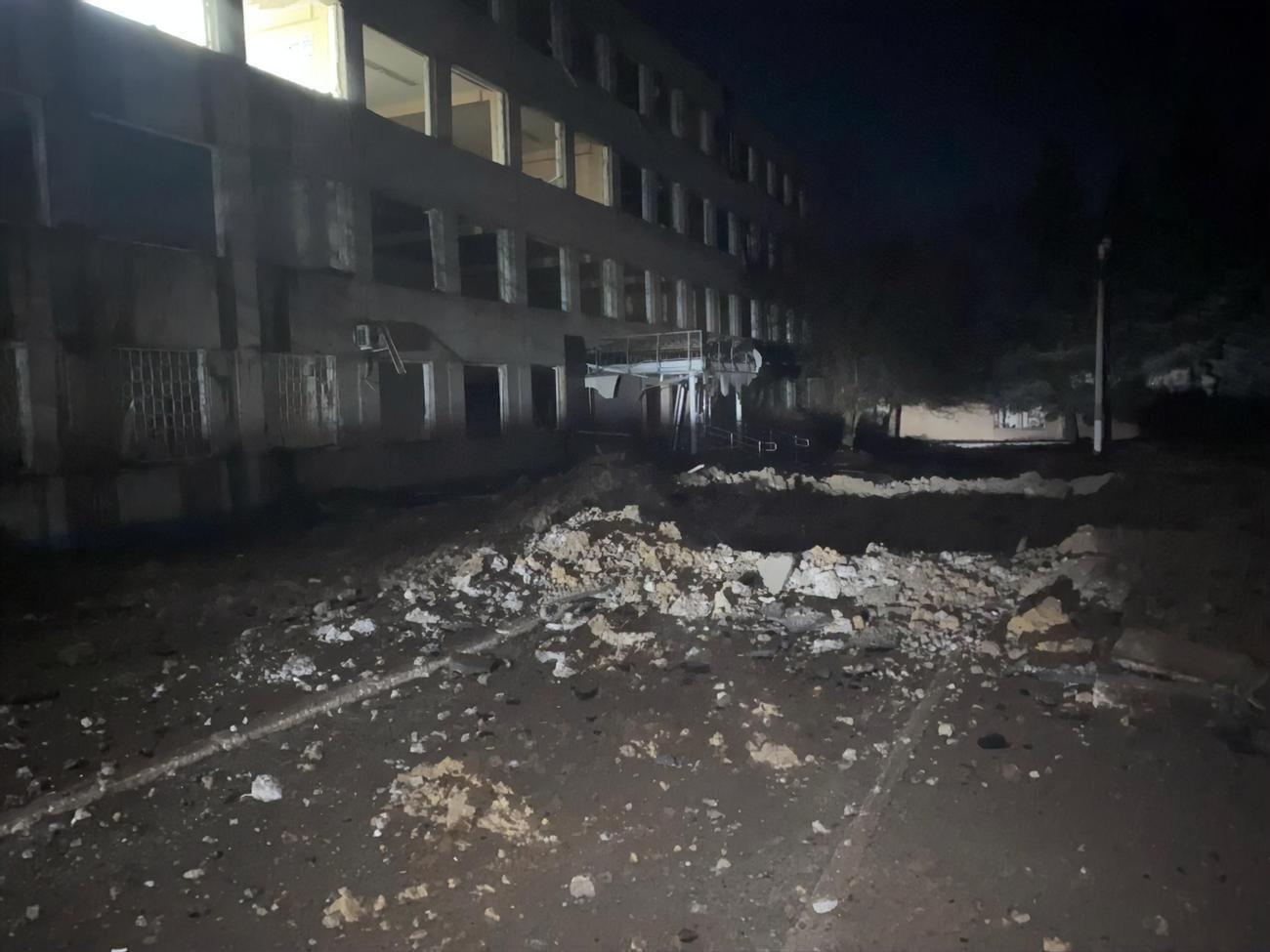 Попередньо, внаслідок ракетних ударів ніхто не постраждав