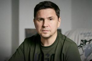 Подоляк отметил, что российская пропаганда "может не фантазировать о расколе в НАТО"