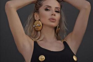 Loboda – мать двух дочерей