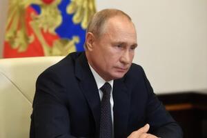 Путину не удается удерживать под контролем ситуацию в своем окружении, считает Шустер